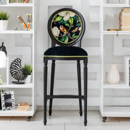 Барный стул «Цветущая аристократка», версия 1