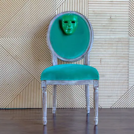 Стул «Луи / Изумруд» (бархат, лесной орех)