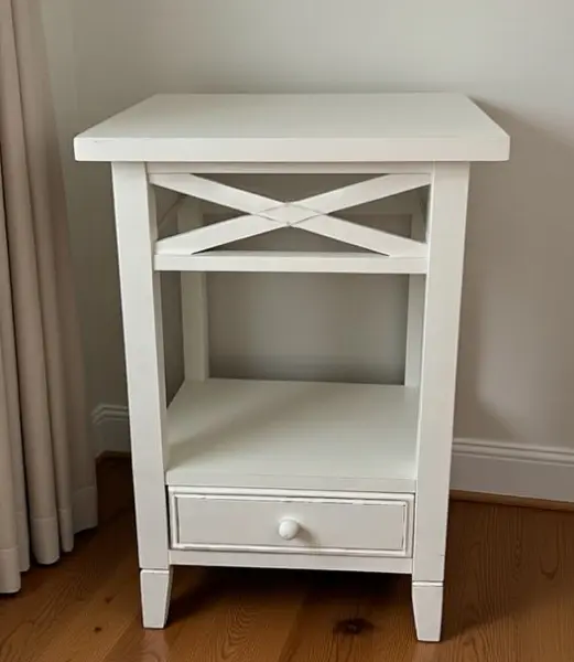 Тумбочка прикроватная Бретань