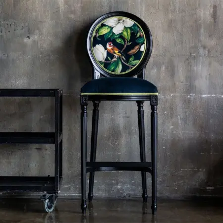 Барный стул «Цветущая аристократка», версия 1