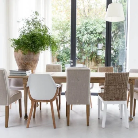 Обеденный стул Кейп Бретон бежевый с белым кантом, лен