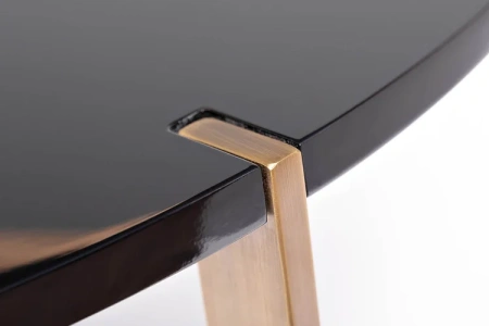 Журнальный столик черный круглый с металлическими ножками