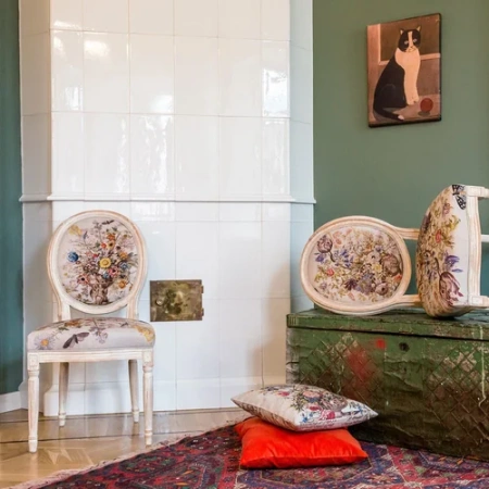 Стул «12 месяцев цветения», версия Ноябрь