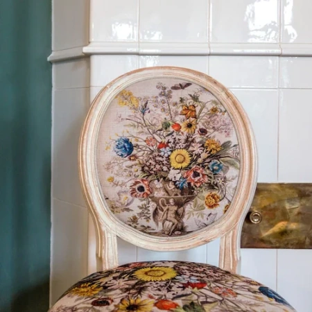 Стул «12 месяцев цветения», версия Ноябрь