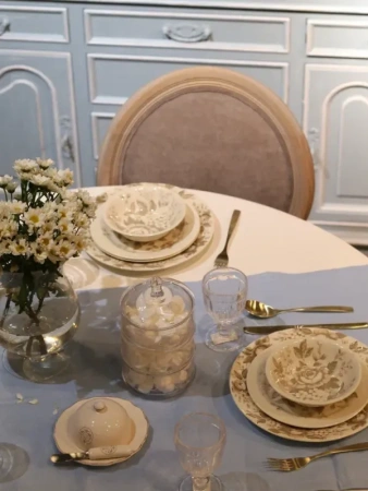 Стул с овальной спинкой МедальонТКАНЬ: Кат. A VELVET VL-96; СВЕТЛЫЙ ДУБ