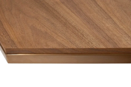 Журнальный столик дизайнерский на трех ножках с деревянным топом высота 40 см