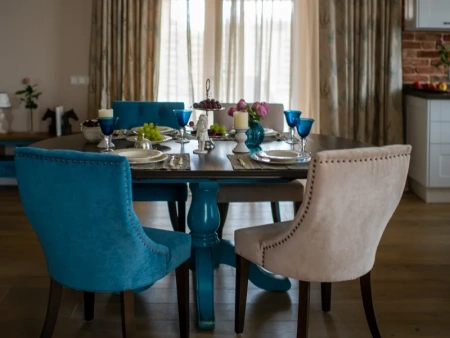 Стул обеденный со стяжкой коричневый велюр Calmness