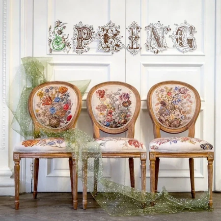 Стул «12 месяцев цветения», версия Март